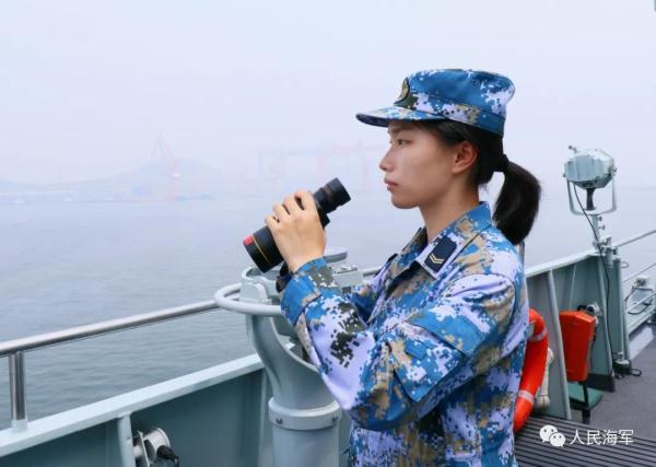 女承父业！女儿和爸爸，成了战友！