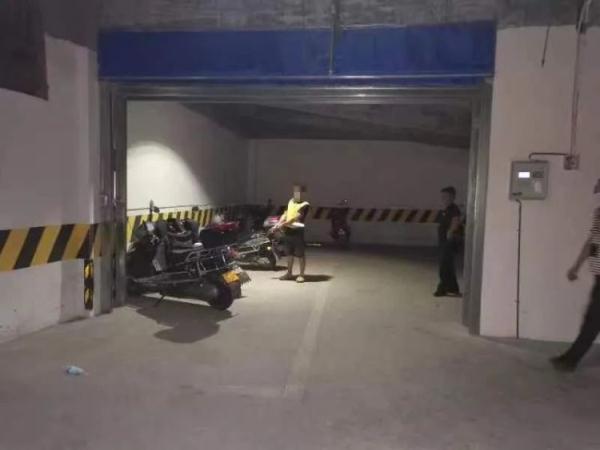被老婆赶出门，公司老板跑去偷电动车…… 理由也是醉了！