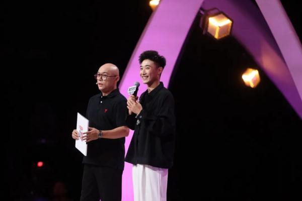 《非诚勿扰》讨论“友系恋人”  爱情乐章需要两个人一起弹奏