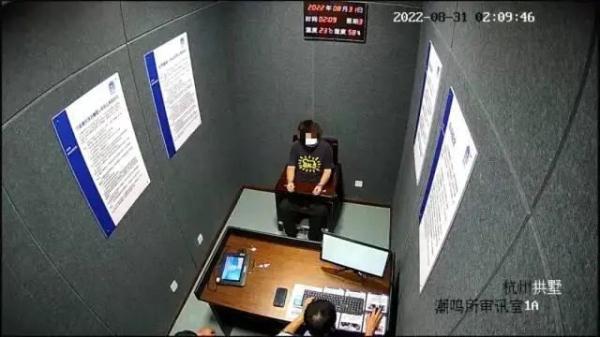 细思极恐！男子深夜尾随女子回家甚至偷配家门钥匙，竟是为了...