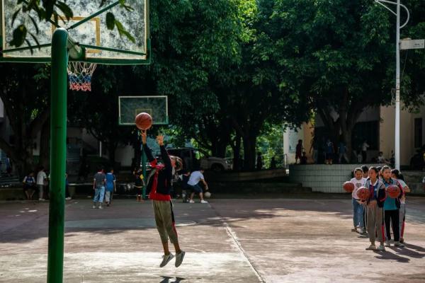 536名小学生,近视率为0!这所学校怎么做到的? 536名小学生,近视率为0!这所学校怎么做到的?