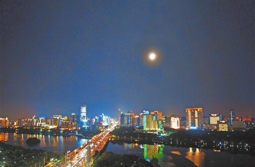 今年中秋,十五的月亮十五圆!广西有两个赏月景区,很多人想去→ 今年中秋,十五的月亮十五圆!广西有两个赏月景区,很多人想去→