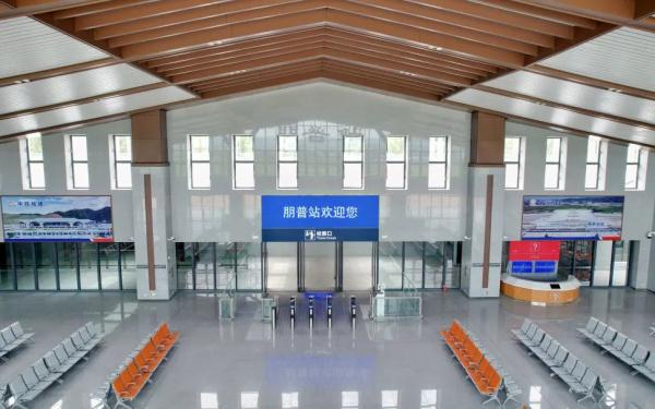 高铁新线开通进入倒计时，这份“逛吃”攻略先收藏！