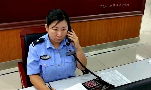 女孩欲跳楼轻生 接警员40分钟“话聊”解救