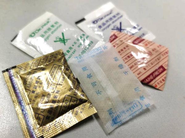 险！幼童误食脱氧剂 当心这些食物“刺客”！