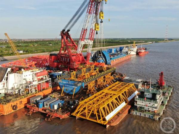 上海38米长清代沉船整体打捞迁移工程启动