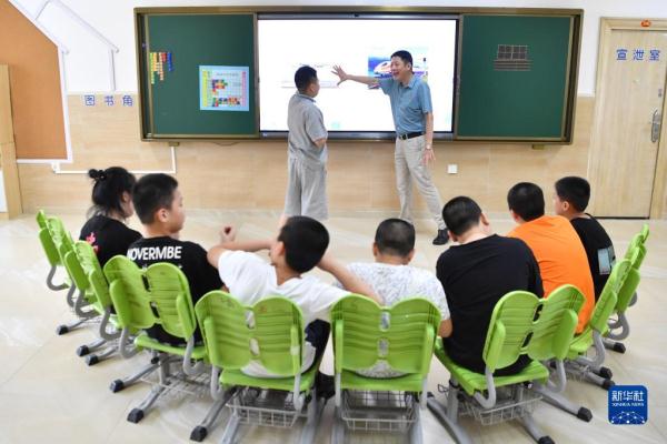 福州市星语学校:守护“星星的孩子” 福州市星语学校:守护“星星的孩子”