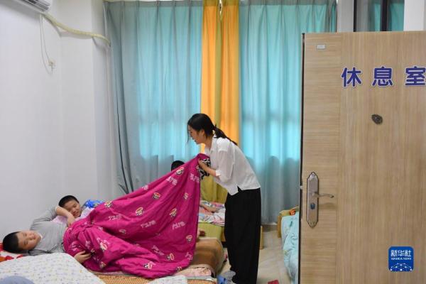 福州市星语学校:守护“星星的孩子” 福州市星语学校:守护“星星的孩子”