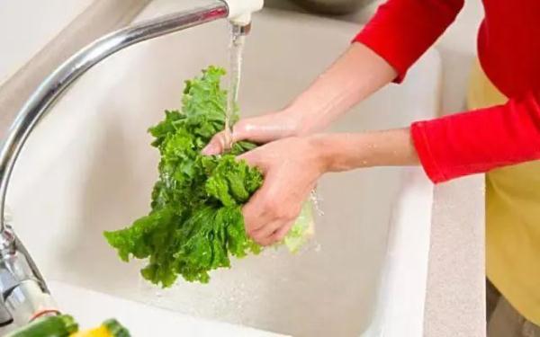 价格翻倍的这种土豆,VC含量却低于普通土豆,看完再掏钱买 价格翻倍的这种土豆,VC含量却低于普通土豆,看完再掏钱买