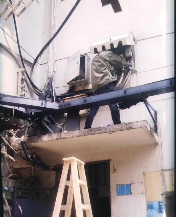 电费还能包年? 双双喜提“银手镯” 电费还能包年? 双双喜提“银手镯”