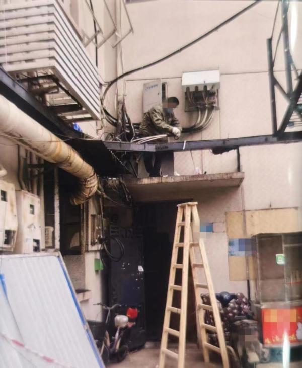 电费还能包年? 双双喜提“银手镯” 电费还能包年? 双双喜提“银手镯”