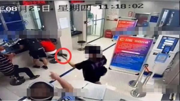 为什么警察蜀黍也打110？