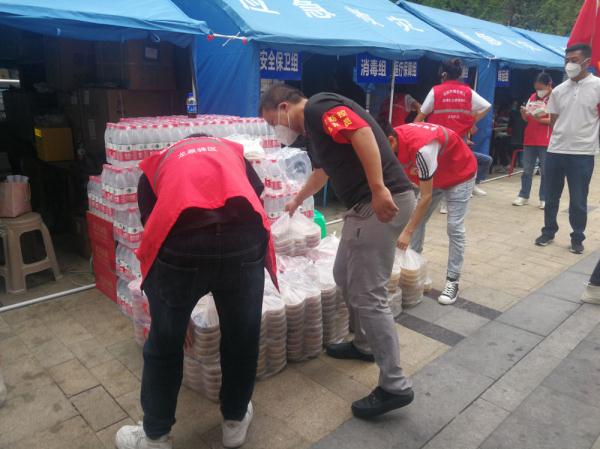 一封摁满红手印的感谢信 感受龙泉退役军人党员的“红色温度” 一封摁满红手印的感谢信 感受龙泉退役军人党员的“红色温度”