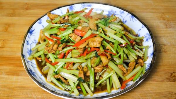 这几种食物不能二次加热，你做对了吗？