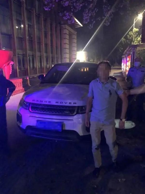 中秋节沈阳公安交警查处酒驾不停歇