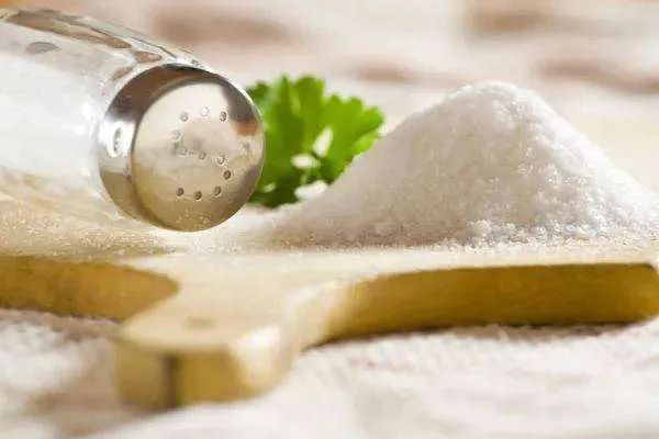 这几种食物不能二次加热，你做对了吗？