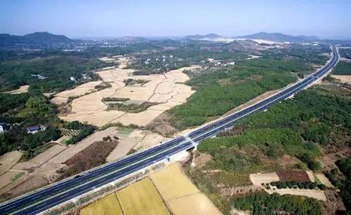 苏皖两省间这条高速正式通车