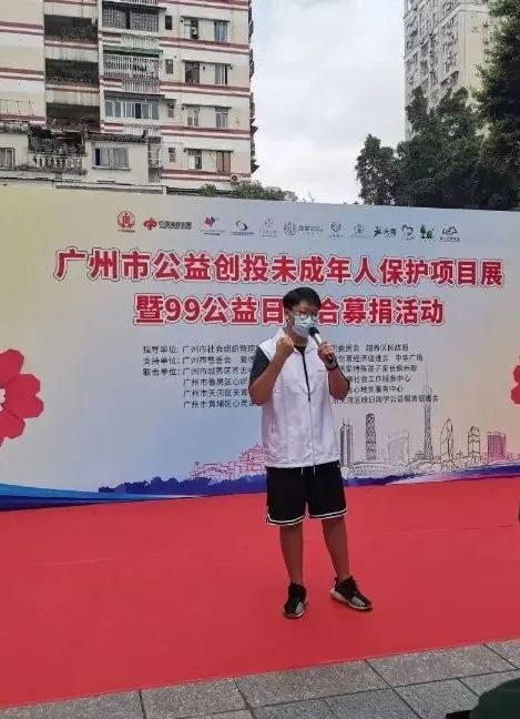 “哪怕是绝症，也绝不抛弃、不放弃！”22年来，广州这位单亲妈妈的故事令人动容
