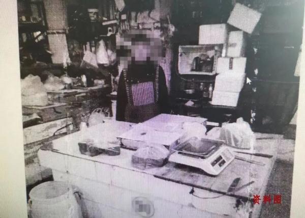 重庆一农贸市场曝出！万某被移送起诉！