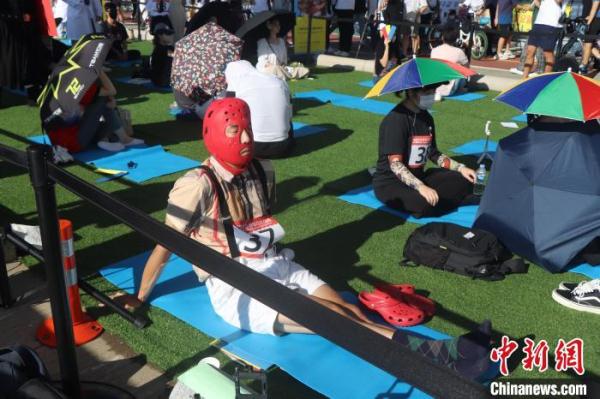 韩国"汉江发呆大赛"时隔三年重启 韩国"汉江发呆大赛"时隔三年重启