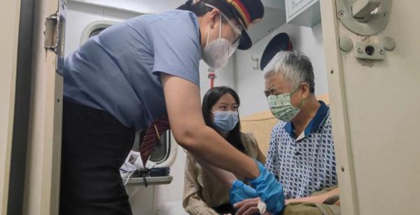 临时停车！齐齐哈尔T47次列车，上演紧急一幕