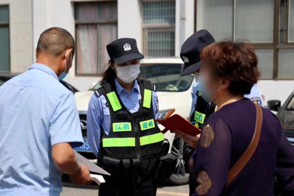 连打800字，只为拆散这场“跨国恋”