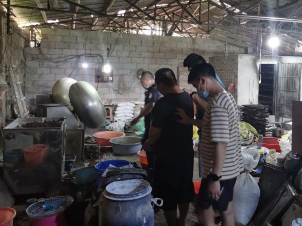 “神药”实为假药 绵阳警方破获涉案3000余万制售假药案 “神药”实为假药 绵阳警方破获涉案3000余万制售假药案