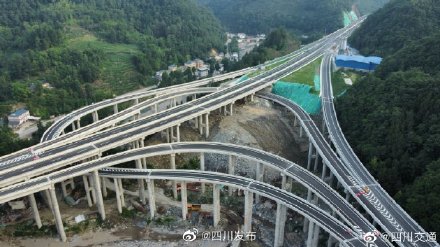 广元至平武高速公路青川段通车