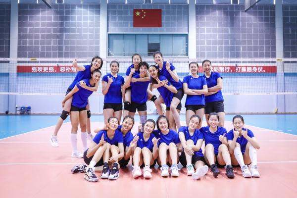 中国女排世锦赛14人名单出炉,3名里约奥运冠军在列 中国女排世锦赛14人名单出炉,3名里约奥运冠军在列