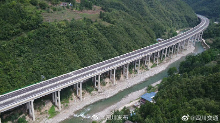 广元至平武高速公路青川段通车
