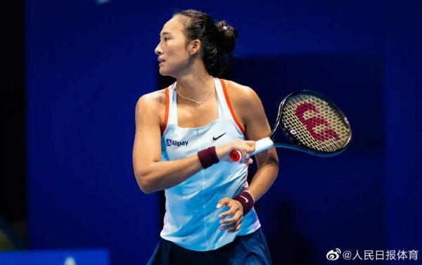 郑钦文获WTA东京赛亚军 无缘巡回赛首冠 郑钦文获WTA东京赛亚军 无缘巡回赛首冠