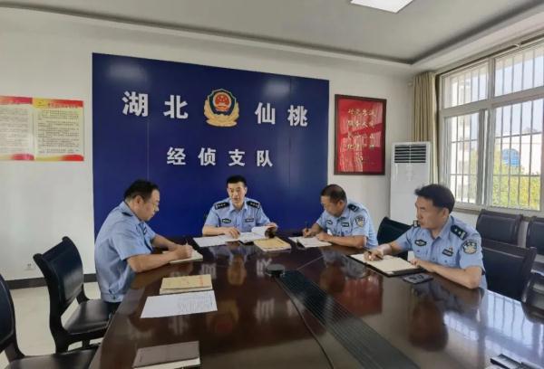 真事!女子被骗40万元!民警竟追回100万元…… 真事!女子被骗40万元!民警竟追回100万元……