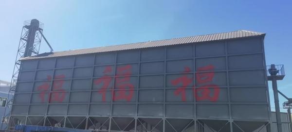 工人往黄豆酱里大小便？公司回应：看我们的罐子，敢蹲上去？