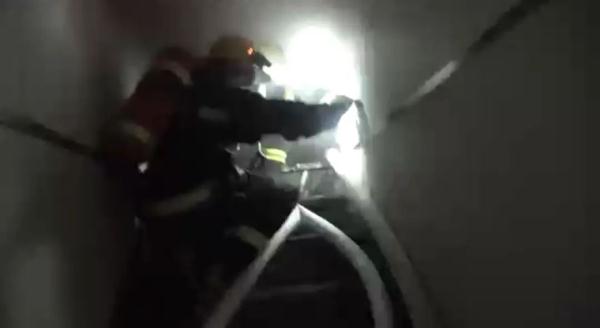 一根小小的艾柱,让美容院冒出火光! 一根小小的艾柱,让美容院冒出火光!