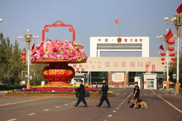 看!“汪汪队”这样守护国门 看!“汪汪队”这样守护国门