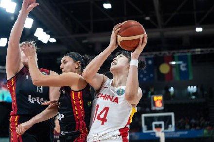 中国女篮成功晋级八强！女篮世界杯中国胜比利时