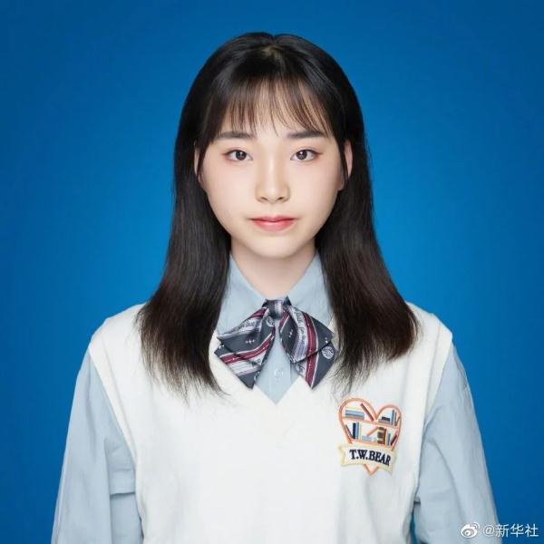 她才18岁啊！一路走好……