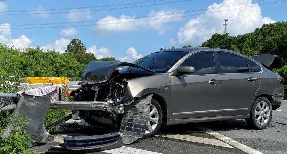 男子珠海大道开车打瞌睡,下一秒昏迷过去!儿子在东莞心急如焚…… 男子珠海大道开车打瞌睡,下一秒昏迷过去!儿子在东莞心急如焚……