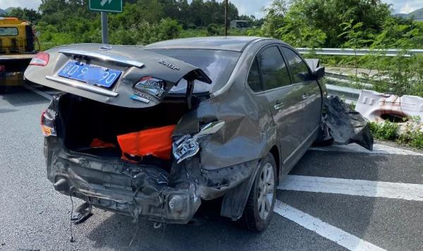 男子珠海大道开车打瞌睡,下一秒昏迷过去!儿子在东莞心急如焚…… 男子珠海大道开车打瞌睡,下一秒昏迷过去!儿子在东莞心急如焚……