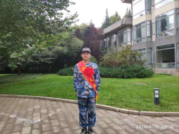 那个北大入伍的年轻人,去了炊事班 那个北大入伍的年轻人,去了炊事班