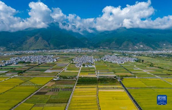 苍山洱海风景如画 苍山洱海风景如画