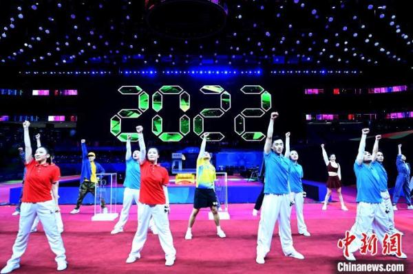 成都世乒赛团体赛开幕 斯韦思林杯和考比伦杯亮相赛场