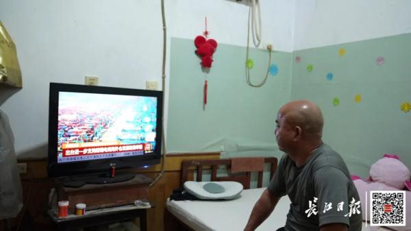 退役军人为数千烈士守墓近30年