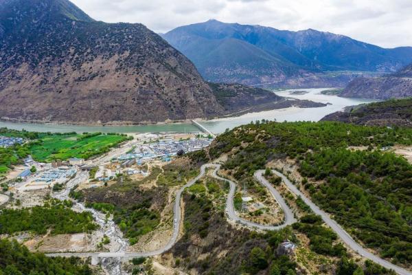 沿线太美!进入西藏墨脱的第二条交通要道主体完工 沿线太美!进入西藏墨脱的第二条交通要道主体完工