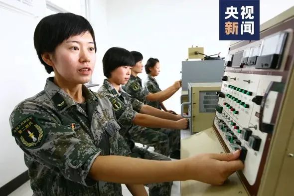 这个女孩真飒! 这个女孩真飒!