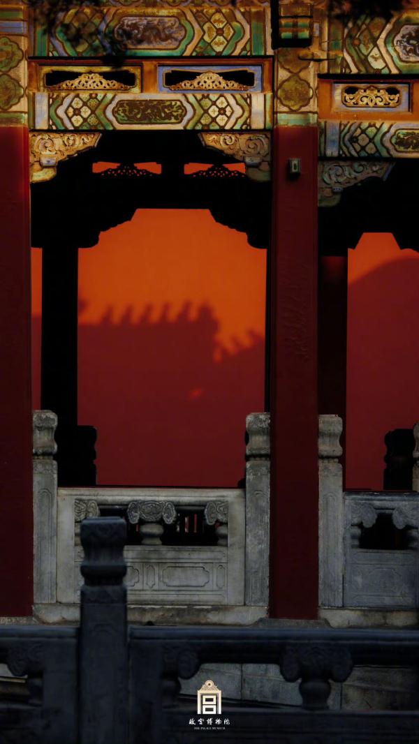红墙黄瓦美不胜收，故宫高清壁纸上新！