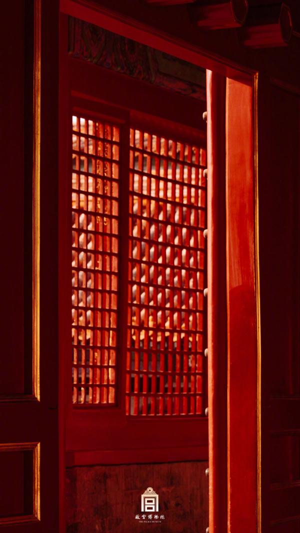 红墙黄瓦美不胜收，故宫高清壁纸上新！