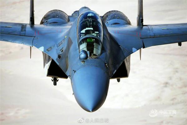 铁翼苍穹！空军战机超燃高清壁纸