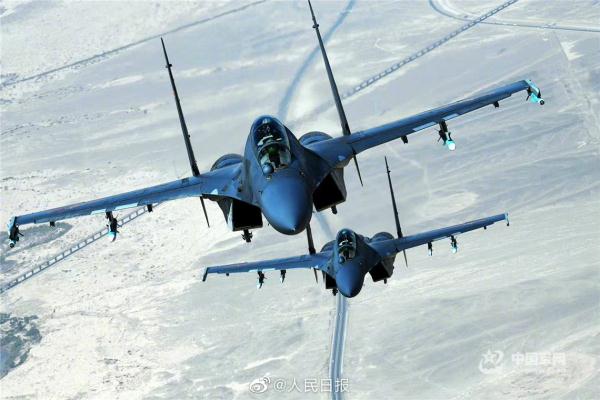 铁翼苍穹！空军战机超燃高清壁纸