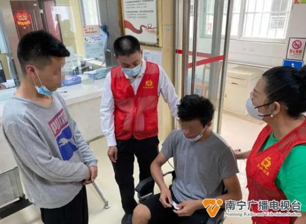 走失17年后,26岁小伙终于找到了家 走失17年后,26岁小伙终于找到了家